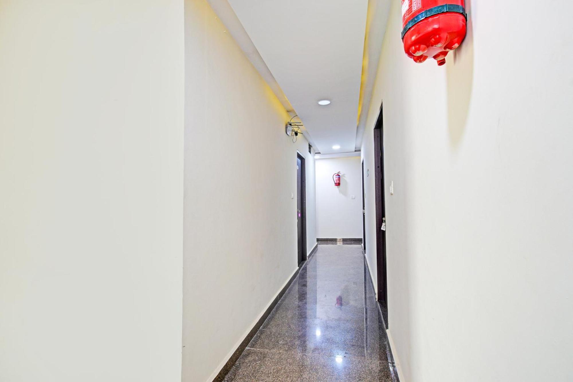 Super Hotel O Kondapur Hyderabad Formerly Dunes Inn Kondapur (Telangana) Extérieur photo
